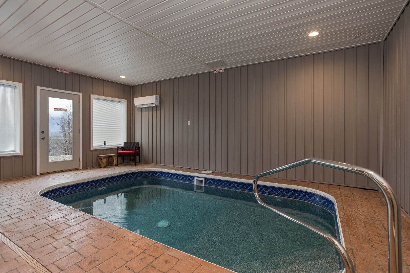 Gatlinburg-Cabin-Rental-a-view-to-remember-pool-25.jpg